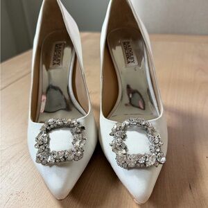 Badgley Mischka Ivory Heels with Crystal Embellishments as 7.5